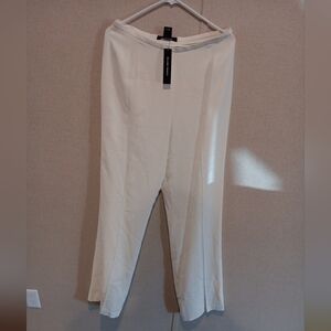 Ellen Tracy White Cream Women's cargo pants, new with tag, $298.
